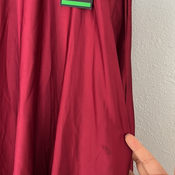 New La Femme Strapless Slit Satin Ballgown Red Wine size 6 - Picture 15 of 15